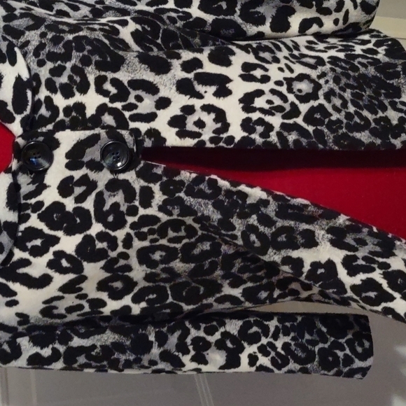 Soft Works Leopard Jacket Size 12 - Picture 8 of 8